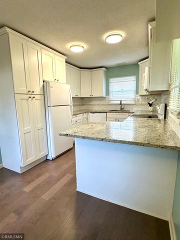 5011 Vera Cruz Avenue N, Crystal, MN 55429
