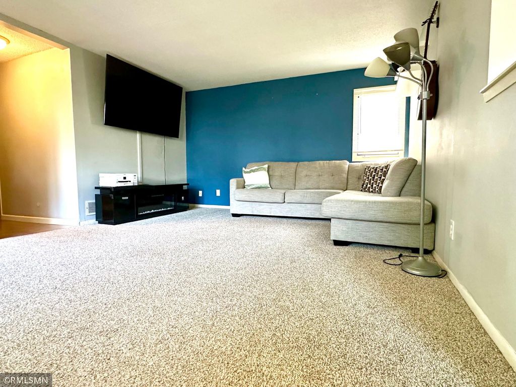 5011 Vera Cruz Avenue N, Crystal, MN 55429 — photo 3