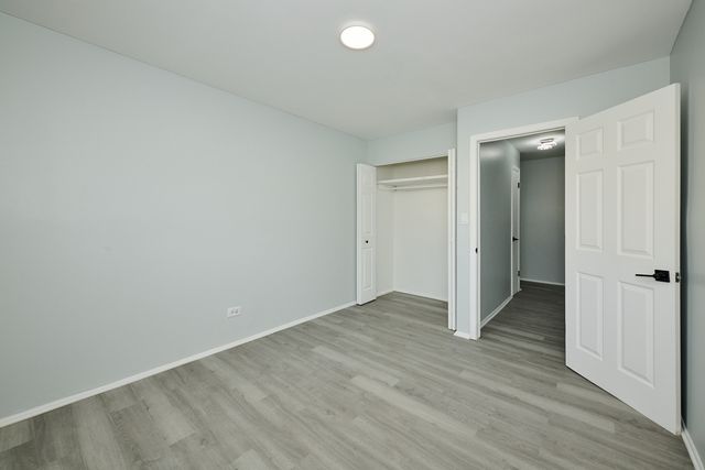 1320A Lore Lane 101, Lombard, IL 60148