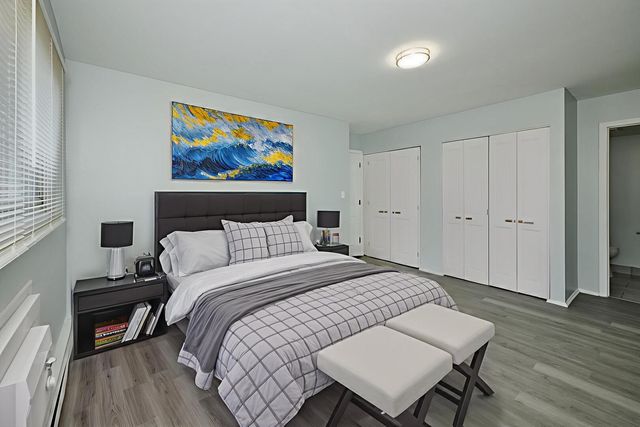 1320A Lore Lane 101, Lombard, IL 60148