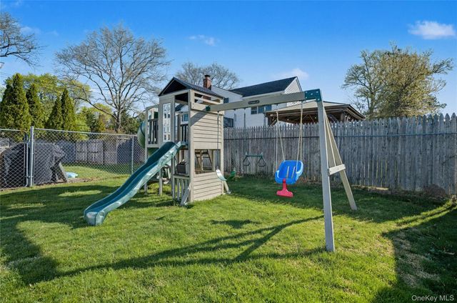 1298 Pulaski Road, East Northport, NY 11731