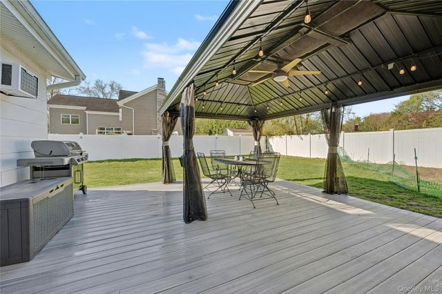 1298 Pulaski Road, East Northport, NY 11731