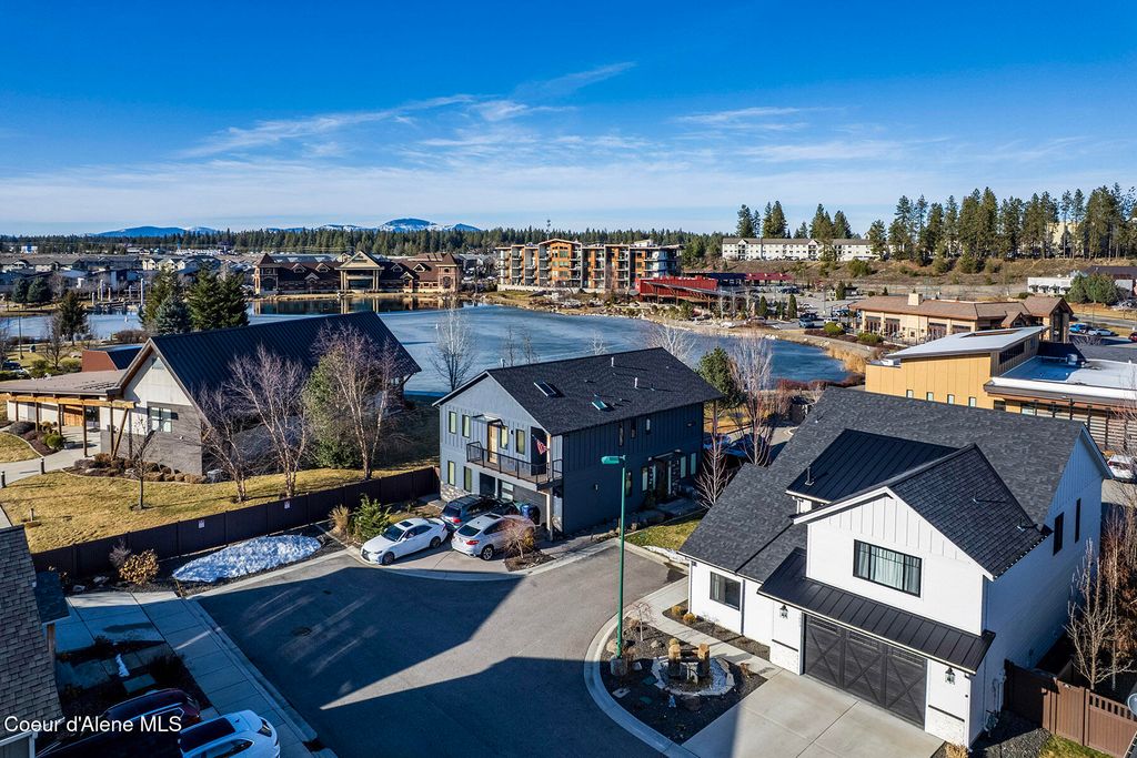 1853 W FELTON DR, Coeur D'alene, ID 83814
