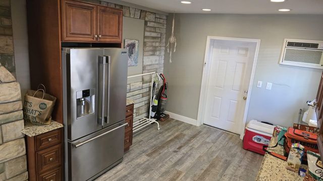 231 NE 20th Avenue, Pompano Beach, FL 33060