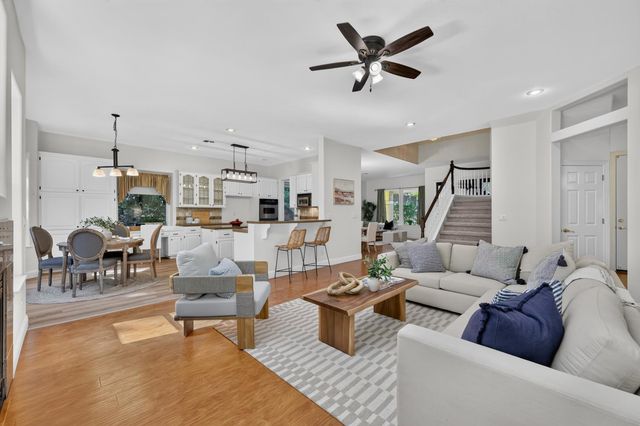 1337 Blough Way, Folsom, CA 95630