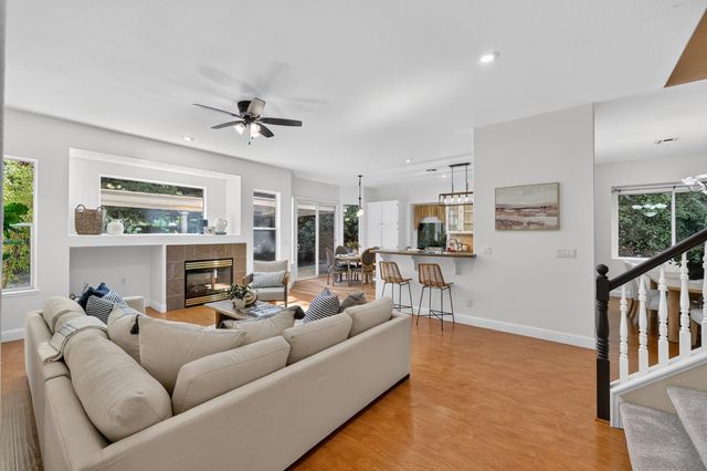 1337 Blough Way, Folsom, CA 95630