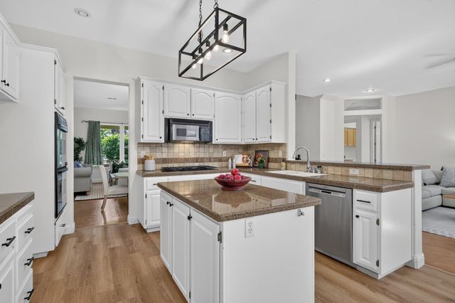 1337 Blough Way, Folsom, CA 95630