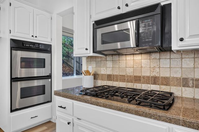 1337 Blough Way, Folsom, CA 95630