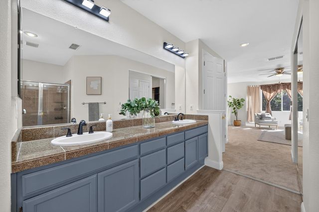 1337 Blough Way, Folsom, CA 95630