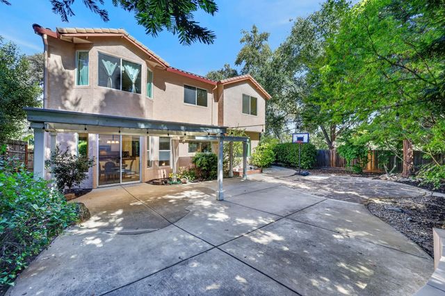 1337 Blough Way, Folsom, CA 95630