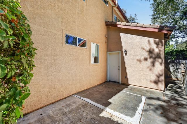 1337 Blough Way, Folsom, CA 95630