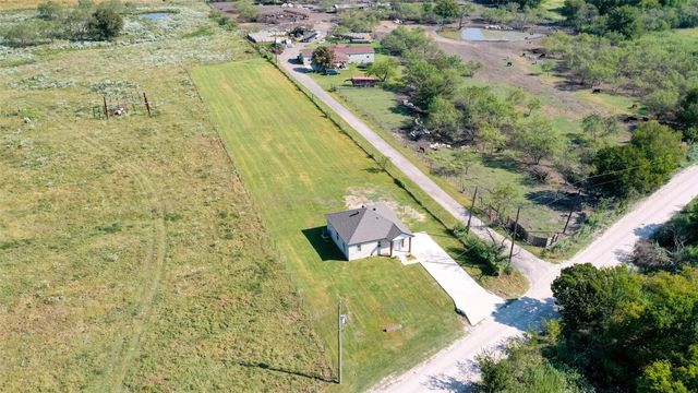 8064 County Road 1040, Rice, TX 75155