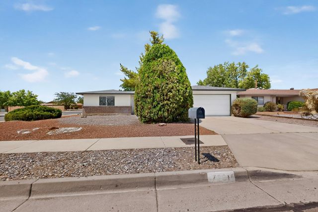 7201 Santa Fe Trail NW, Albuquerque, NM 87120