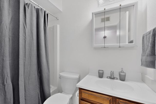 7201 Santa Fe Trail NW, Albuquerque, NM 87120