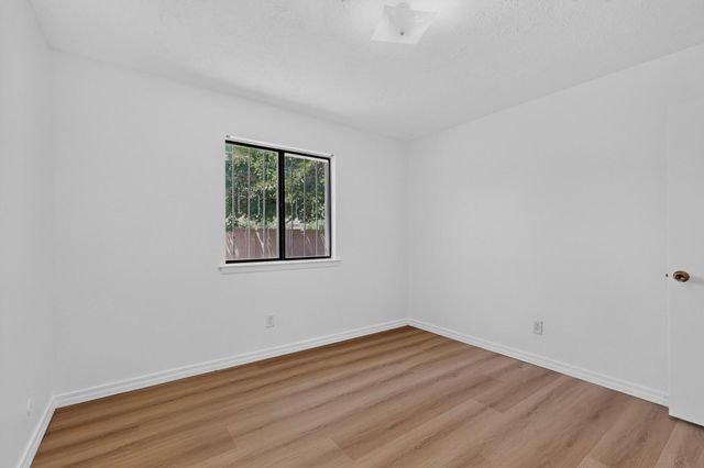 7201 Santa Fe Trail NW, Albuquerque, NM 87120