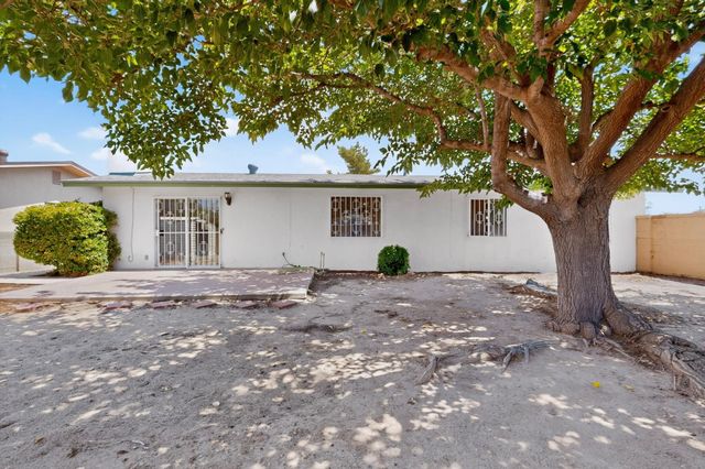 7201 Santa Fe Trail NW, Albuquerque, NM 87120
