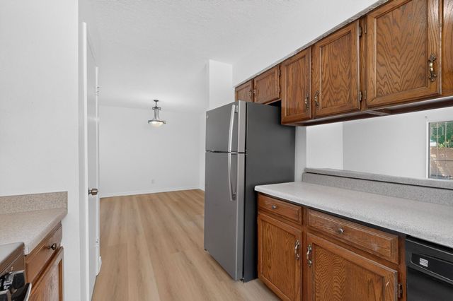 7201 Santa Fe Trail NW, Albuquerque, NM 87120