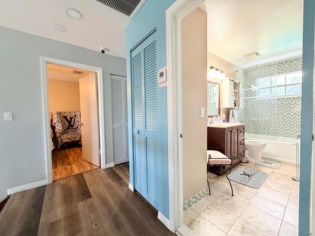 61 NW 110TH Avenue, Plantation, FL 33324