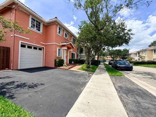 61 NW 110TH Avenue, Plantation, FL 33324