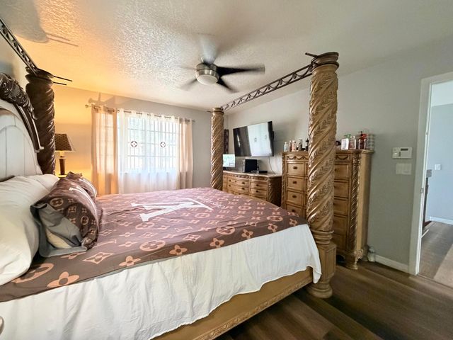 61 NW 110TH Avenue, Plantation, FL 33324