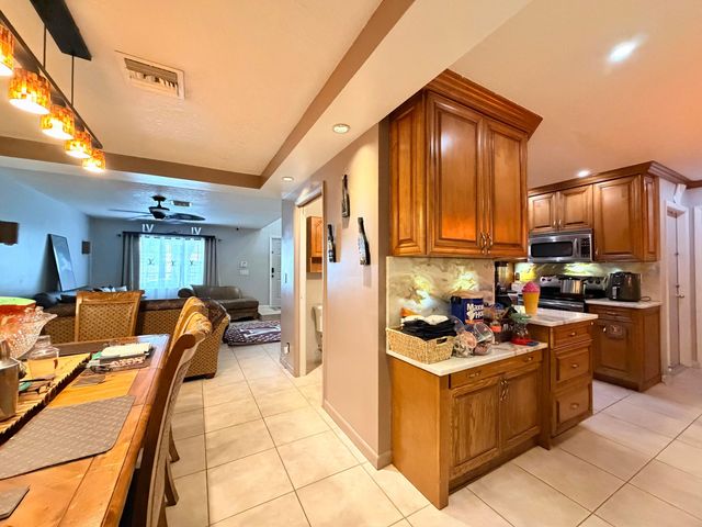 61 NW 110TH Avenue, Plantation, FL 33324