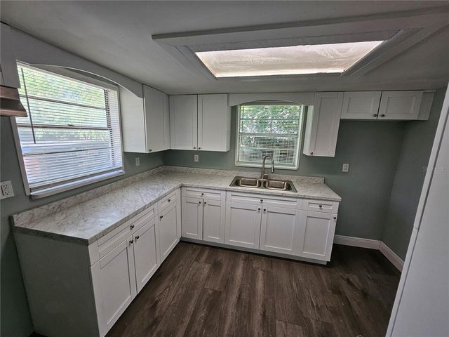 8305 N 13TH STREET, Tampa, FL 33604