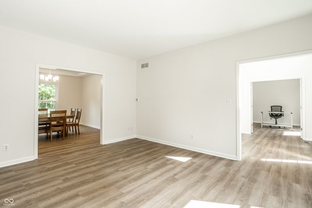 10024 Barth Drive, Zionsville, IN 46077