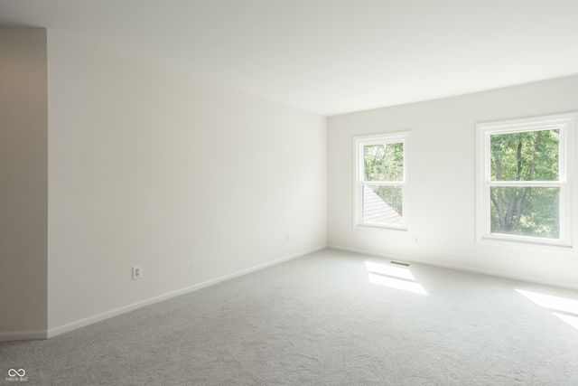 10024 Barth Drive, Zionsville, IN 46077