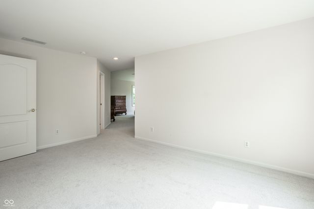 10024 Barth Drive, Zionsville, IN 46077