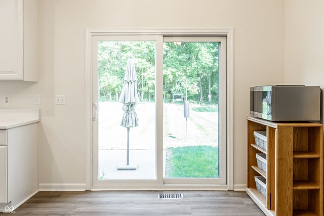 10024 Barth Drive, Zionsville, IN 46077