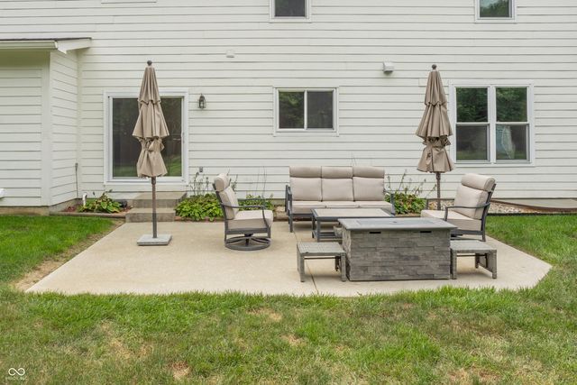 10024 Barth Drive, Zionsville, IN 46077