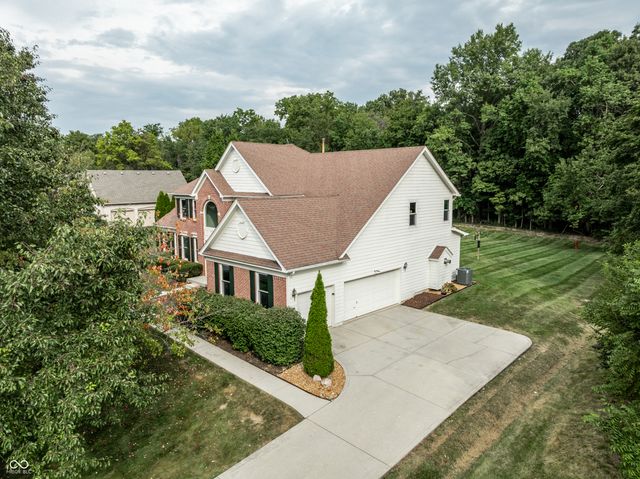 10024 Barth Drive, Zionsville, IN 46077