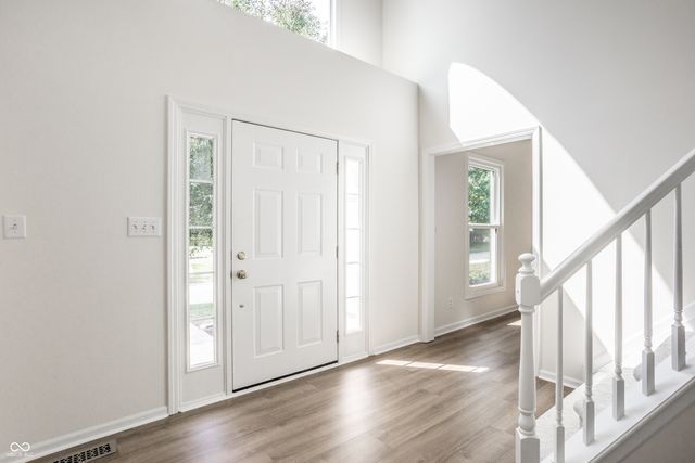 10024 Barth Drive, Zionsville, IN 46077