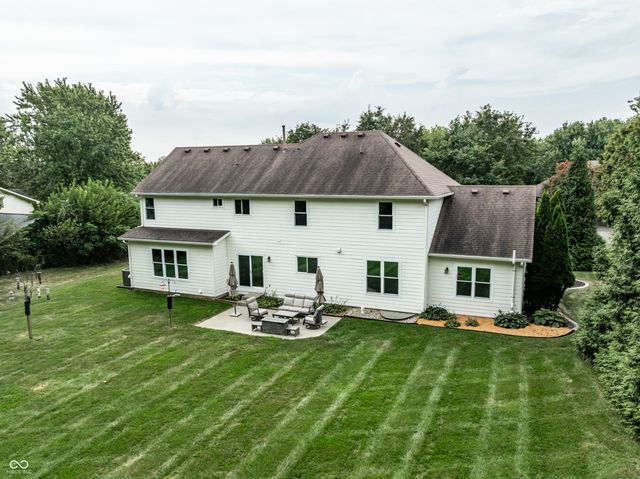 10024 Barth Drive, Zionsville, IN 46077