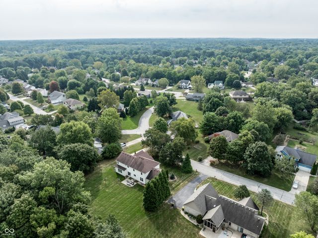 10024 Barth Drive, Zionsville, IN 46077