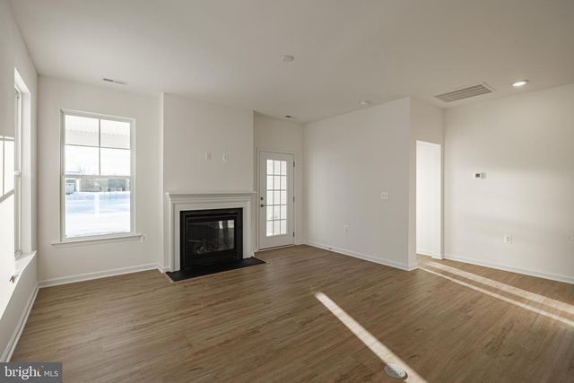 505 BAYBERRY LN, Zion Crossroads, VA 22942