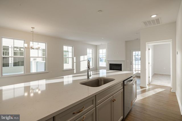 505 BAYBERRY LN, Zion Crossroads, VA 22942