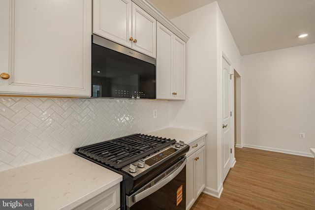 505 BAYBERRY LN, Zion Crossroads, VA 22942