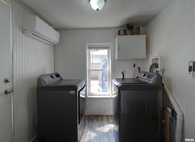 607 2ND Street, Camanche, IA 52730