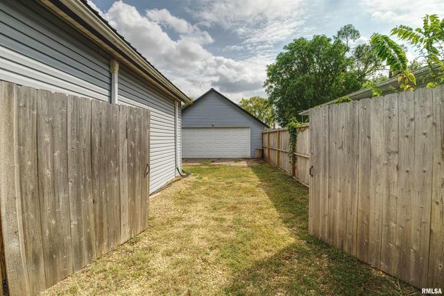 607 2ND Street, Camanche, IA 52730