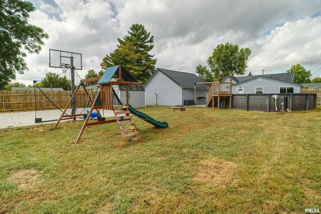 607 2ND Street, Camanche, IA 52730