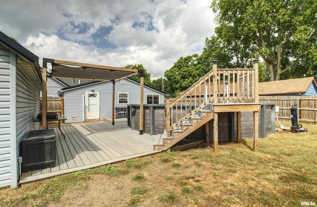 607 2ND Street, Camanche, IA 52730