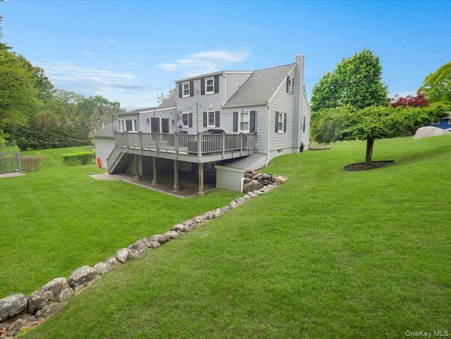 16 Will Rogers Lane, Nanuet, NY 10954