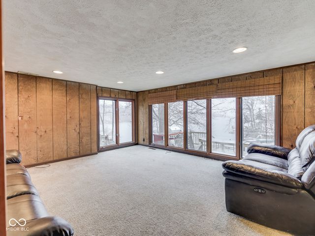 7279 Salmon Drive, Nineveh, IN 46164