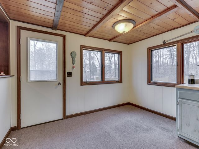 7279 Salmon Drive, Nineveh, IN 46164