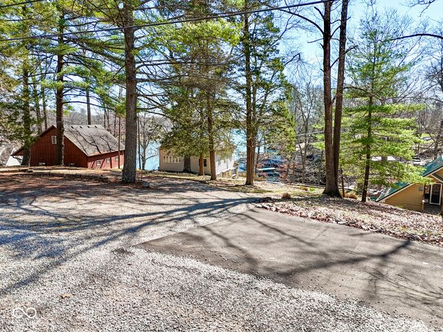 7279 Salmon Drive, Nineveh, IN 46164