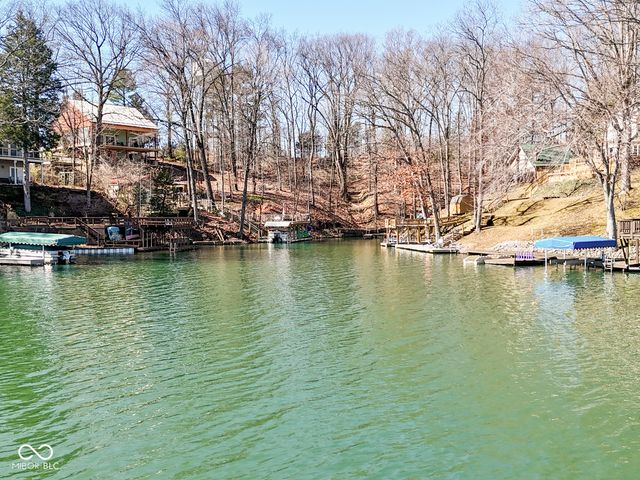 7279 Salmon Drive, Nineveh, IN 46164