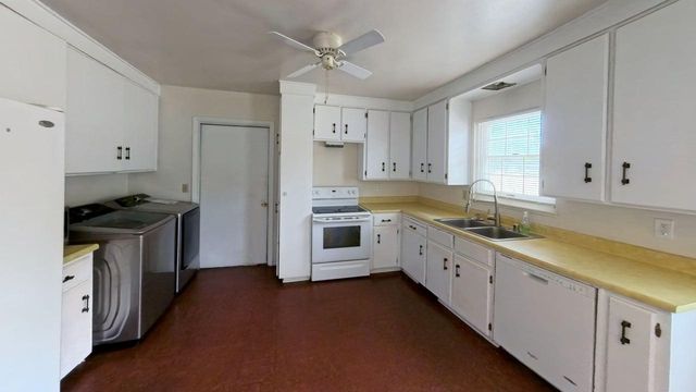 3816 Pennsylvania Street NE, Albuquerque, NM 87110