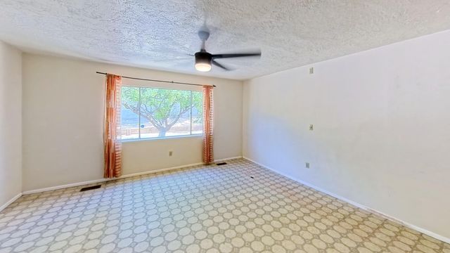 3816 Pennsylvania Street NE, Albuquerque, NM 87110