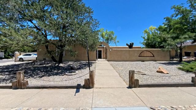 3816 Pennsylvania Street NE, Albuquerque, NM 87110